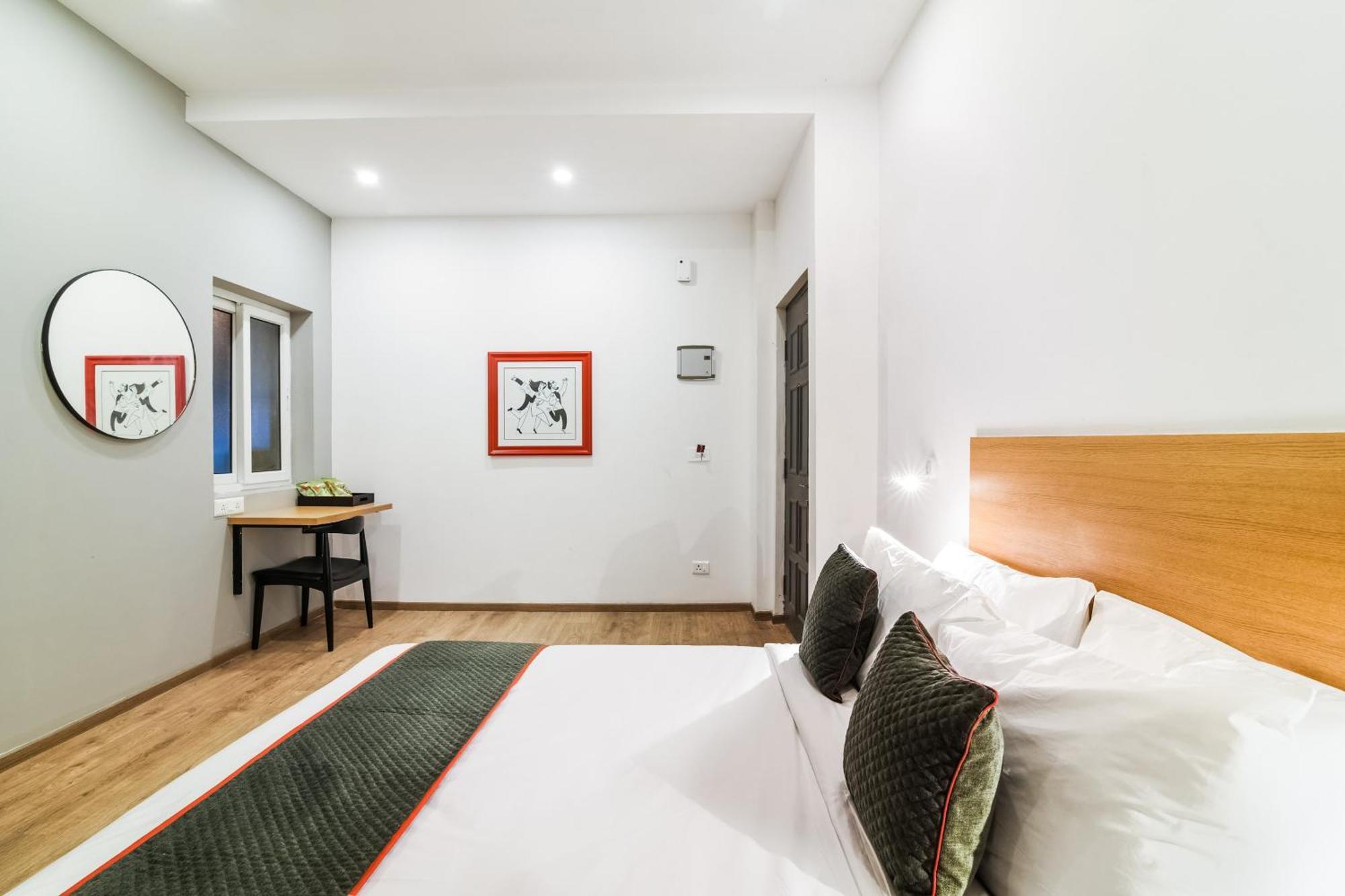Super Townhouse Xotel Chennai Exterior foto