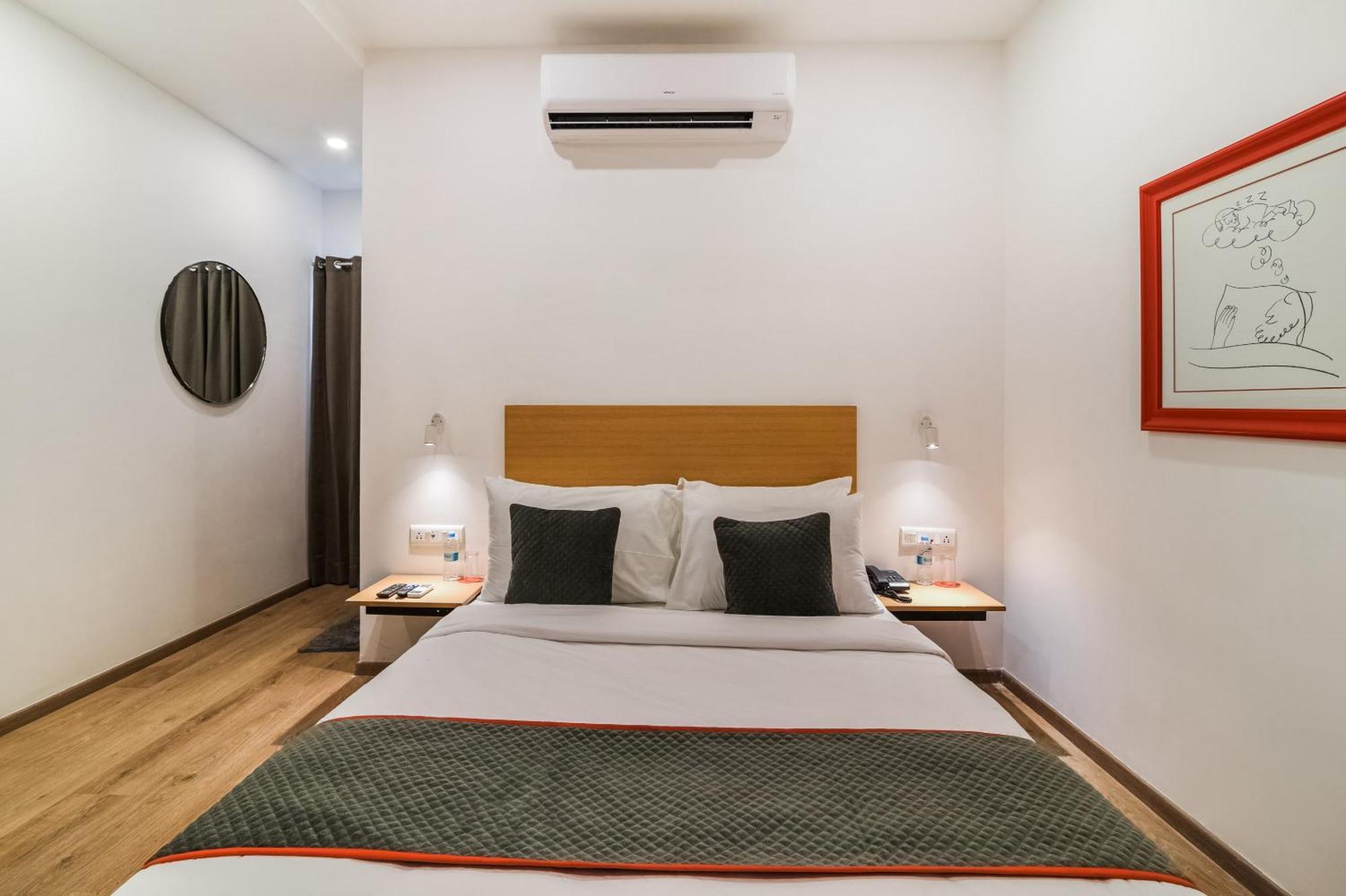 Super Townhouse Xotel Chennai Exterior foto
