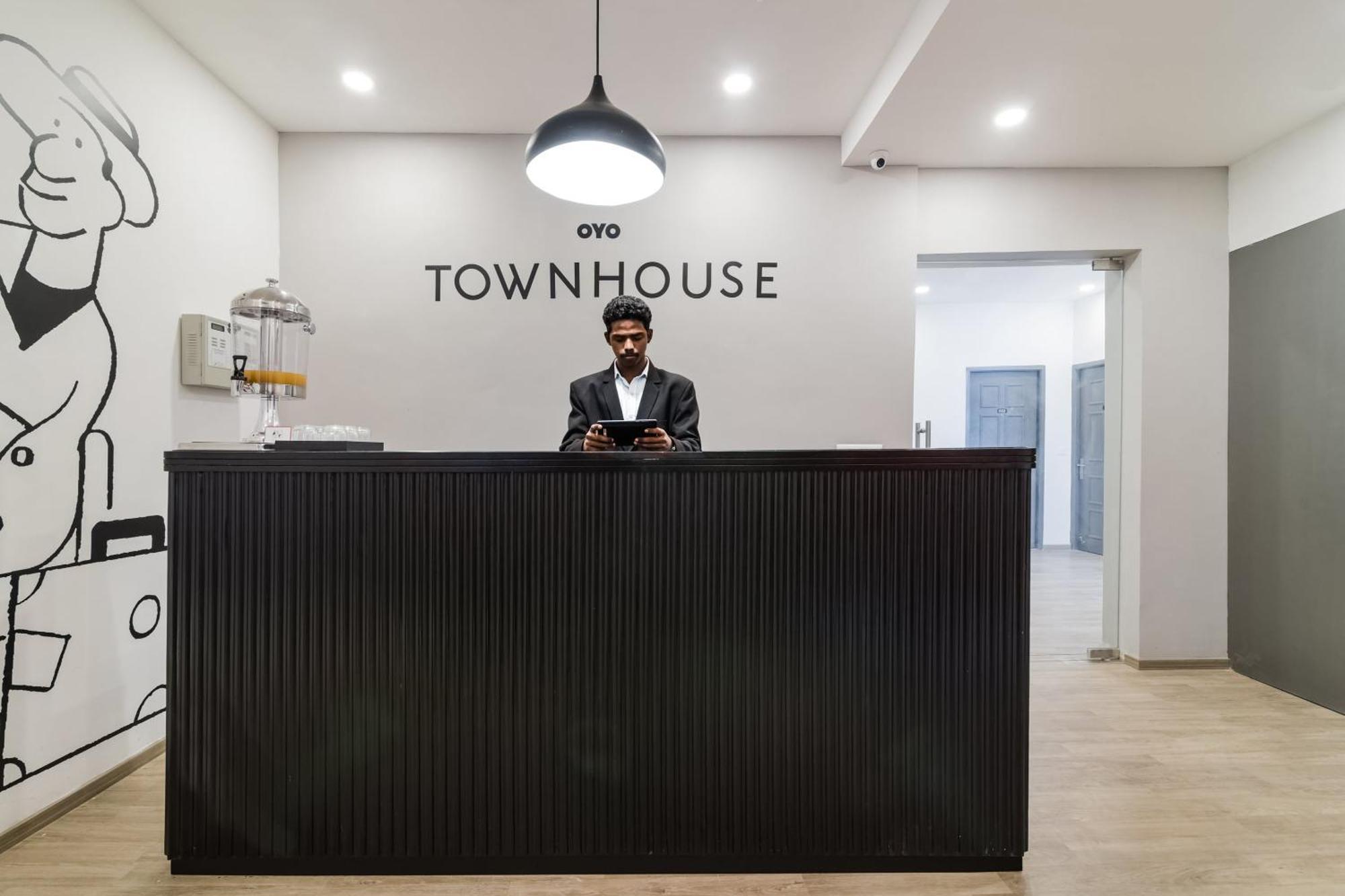 Super Townhouse Xotel Chennai Exterior foto